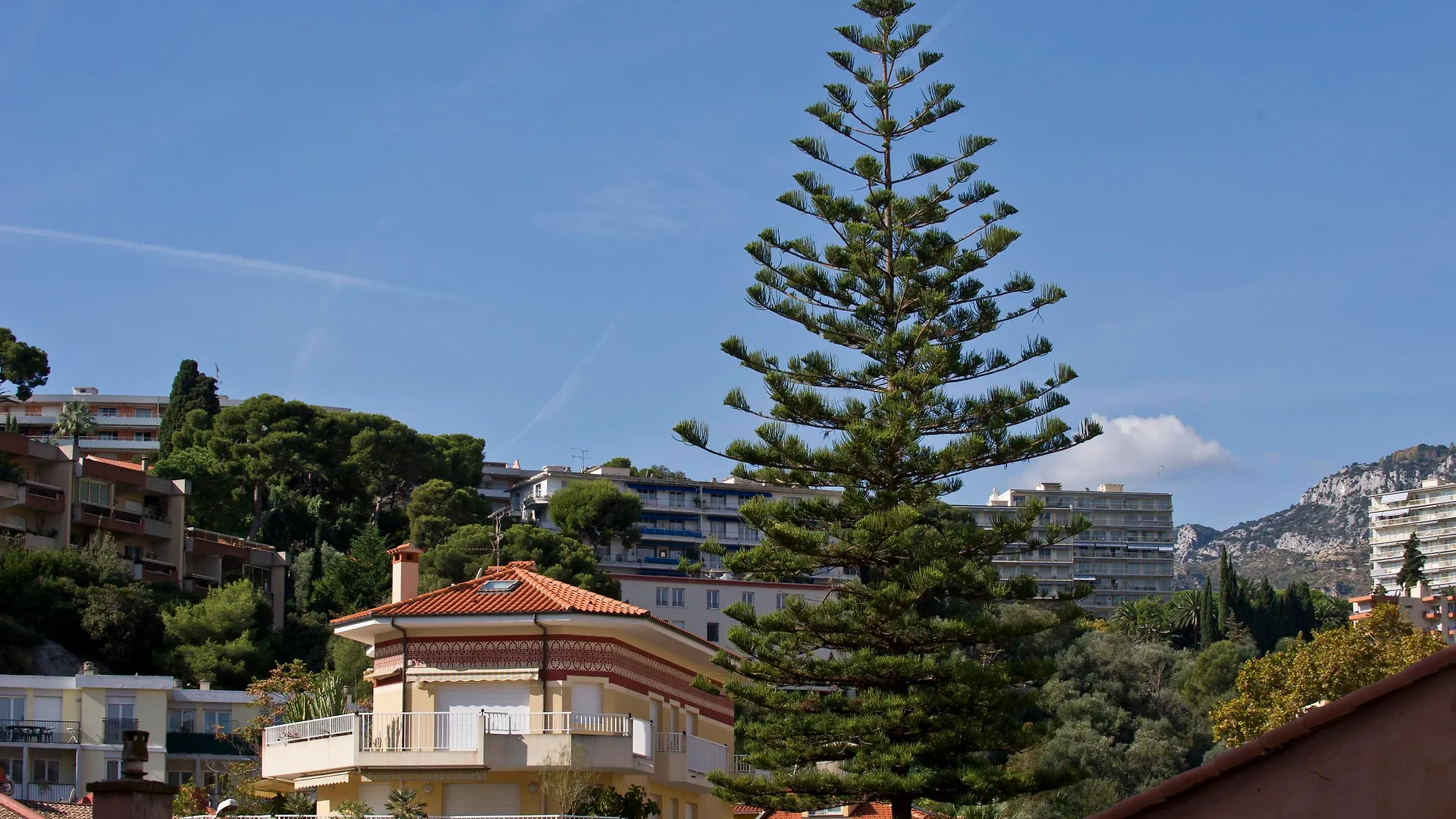 Hotel Victoria Roquebrune-Cap-Martin 4*,  France