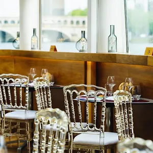 Hotel Vip Yacht & **